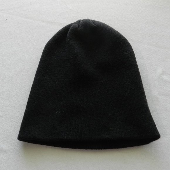 Beanie Bundle, 3 knit beanies in black, rust and reversible black/white/grey/red - Picture 3 of 10